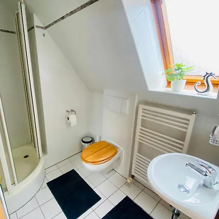 Kapitaens Hus 1 - Sauna, Grosser Garten, 400m Zum بيت للعطل *